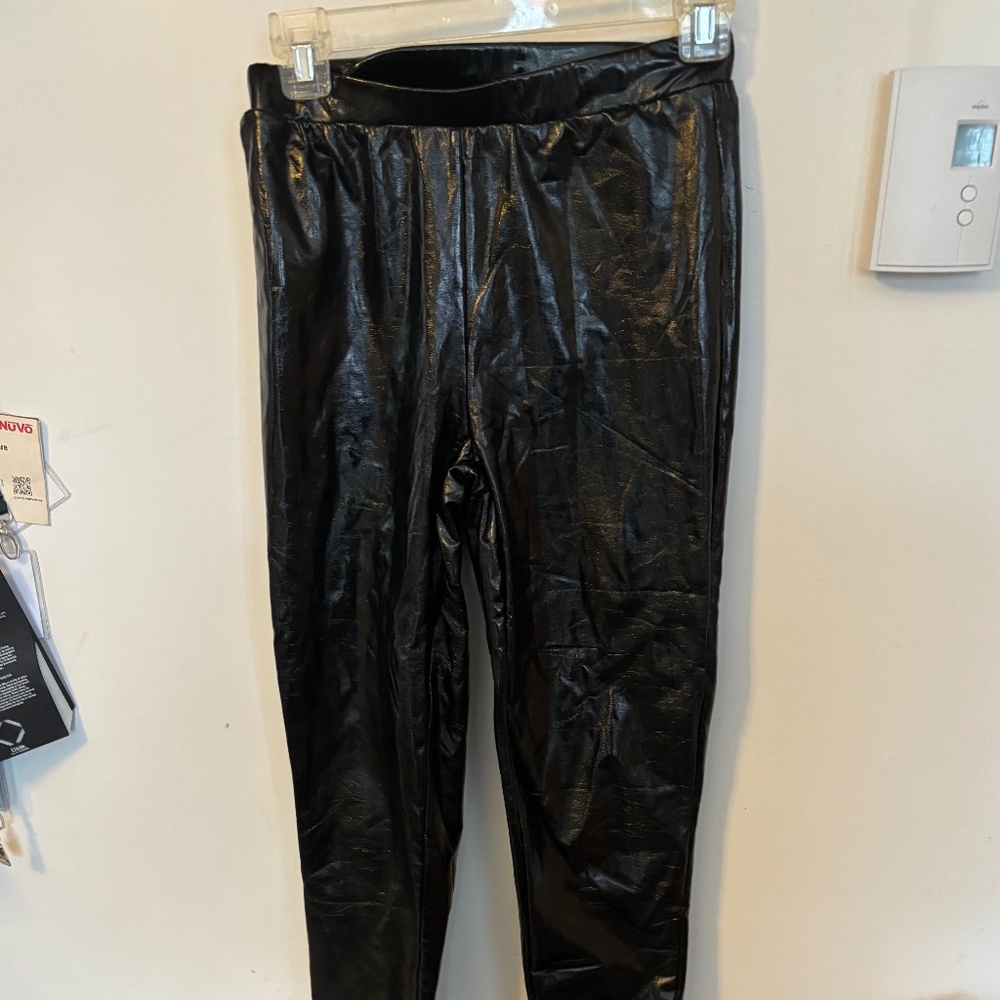 Faux leather black pants like new